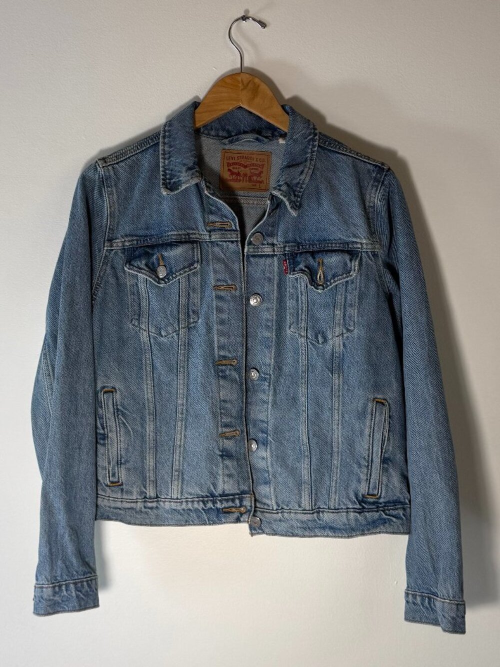 Levis Womens Premium Denim Jacket Distressed Light Wash Blue Size Large